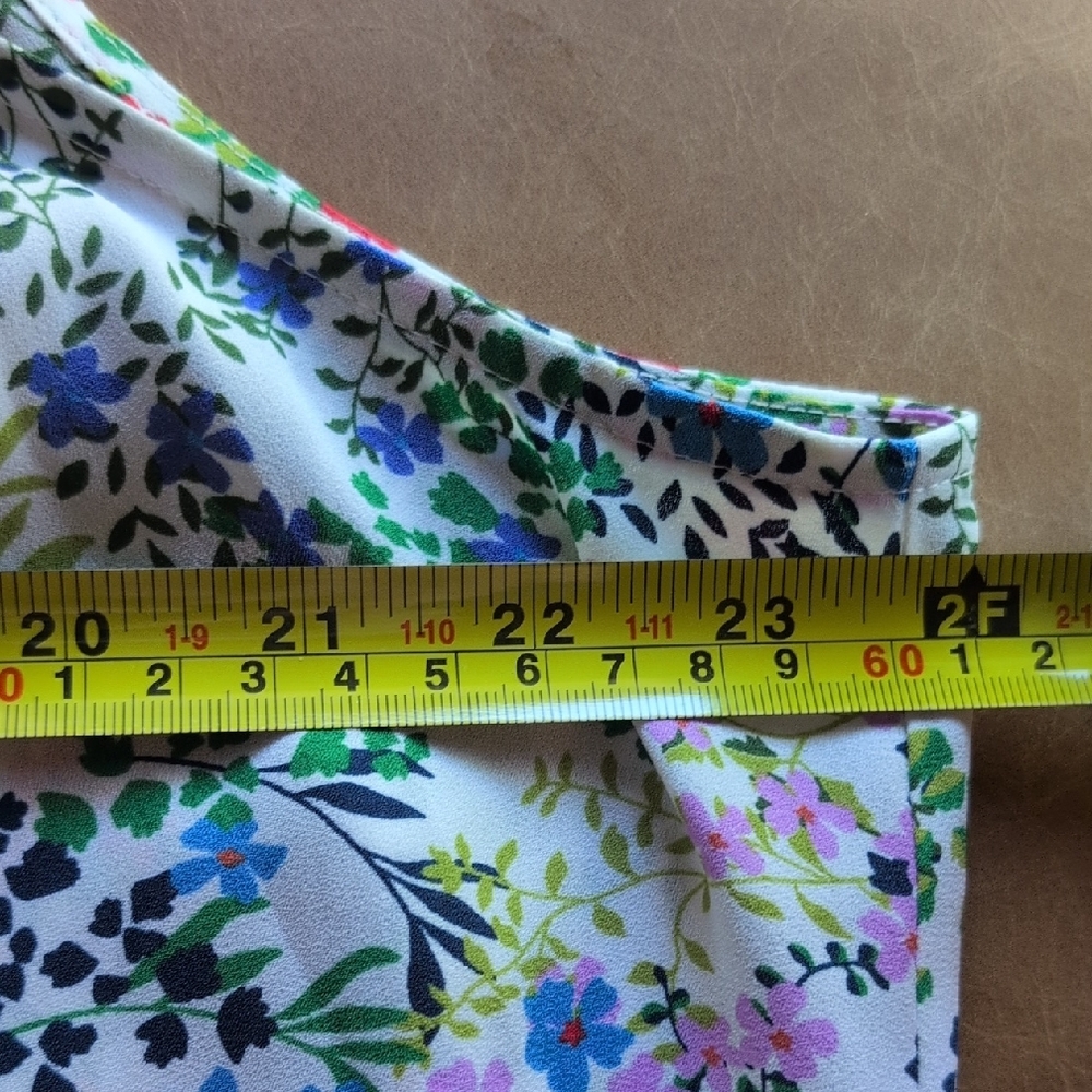CAbi - Paradise Floral Rotation Tank #5917 - XL - EUC - Picture 16 of 16